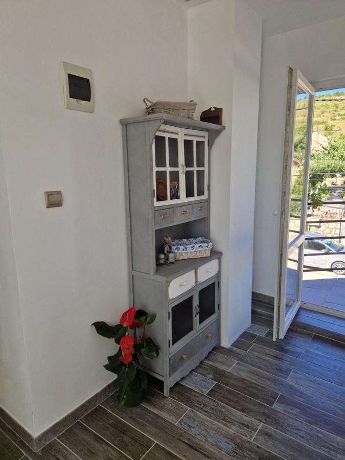 Отель Huesca House Турда Экстерьер фото